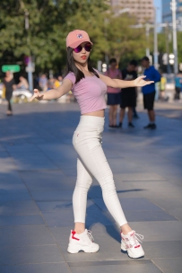 【精选街拍】Vol.3550 弹力牛仔粉红女郎 [201P-3.63GB]